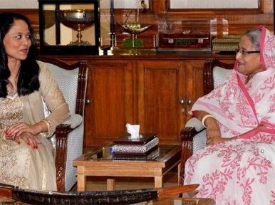 রুশনারার সাথে প্রধানমন্ত্রীর সাক্ষাৎ